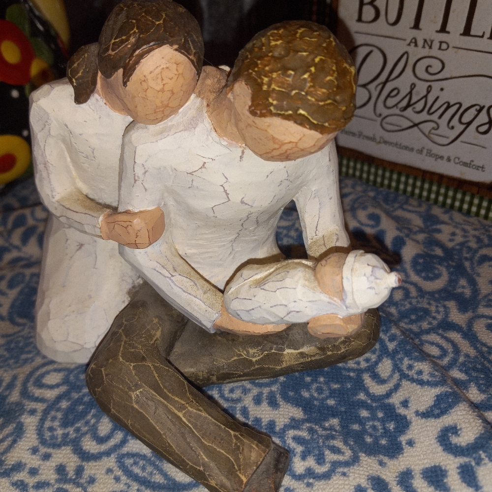 Willow Tree Figurine - Picture 2 of 6
